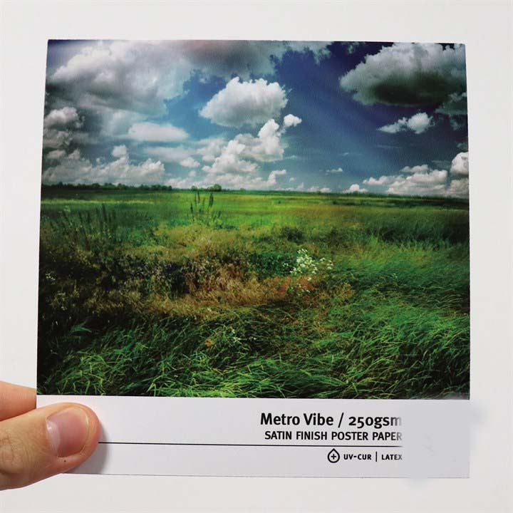 BOB. PAPEL POSTER METRO VIBE SATEN 250G 1372X50